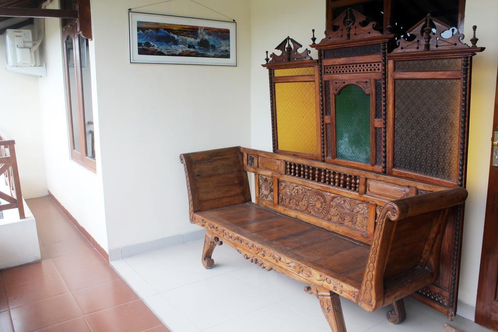 Griya Kedasih Guesthouse ジョグジャカルタ エクステリア 写真